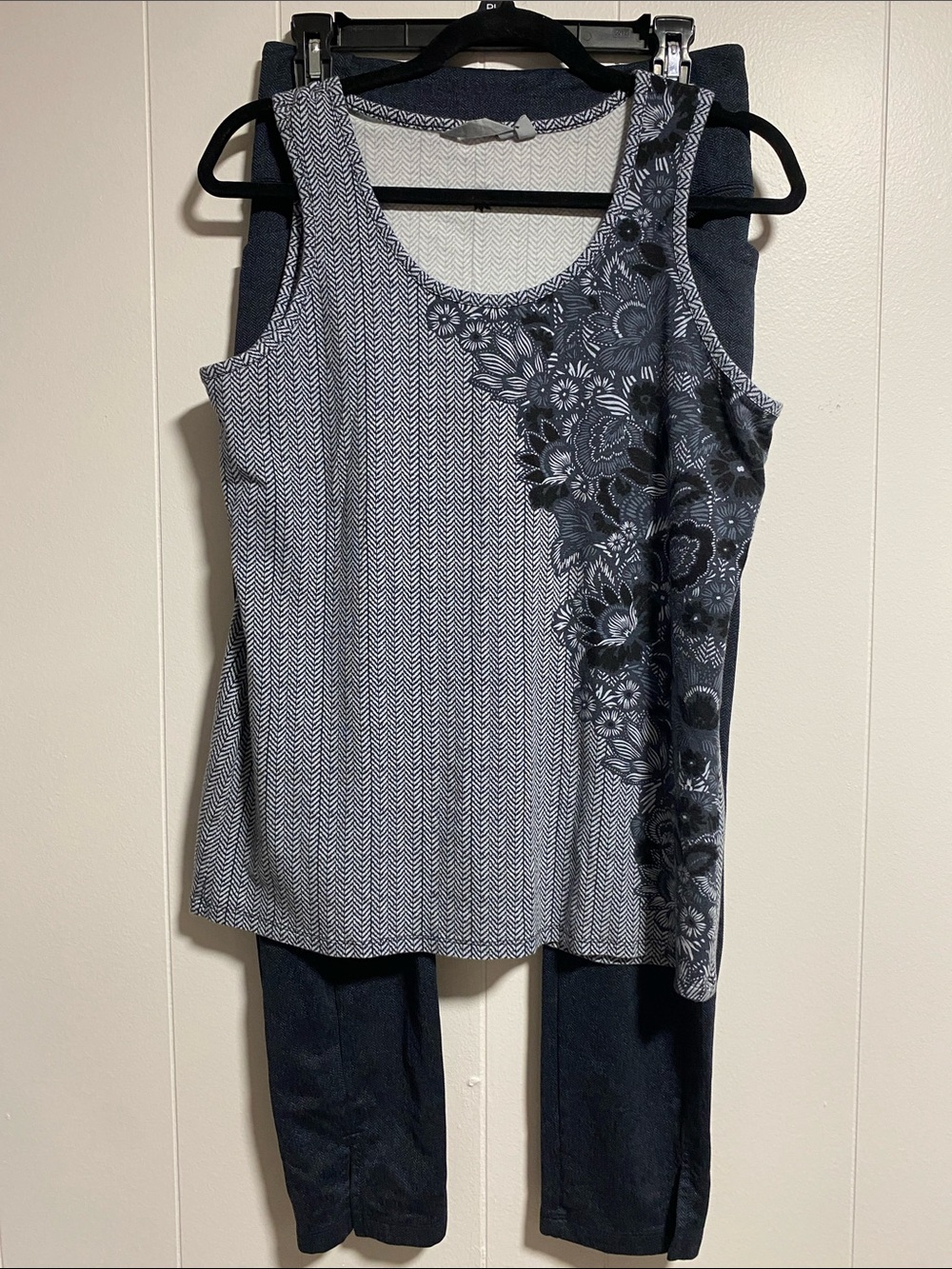 Athleta Navy and White Floral-Accent Tank Top